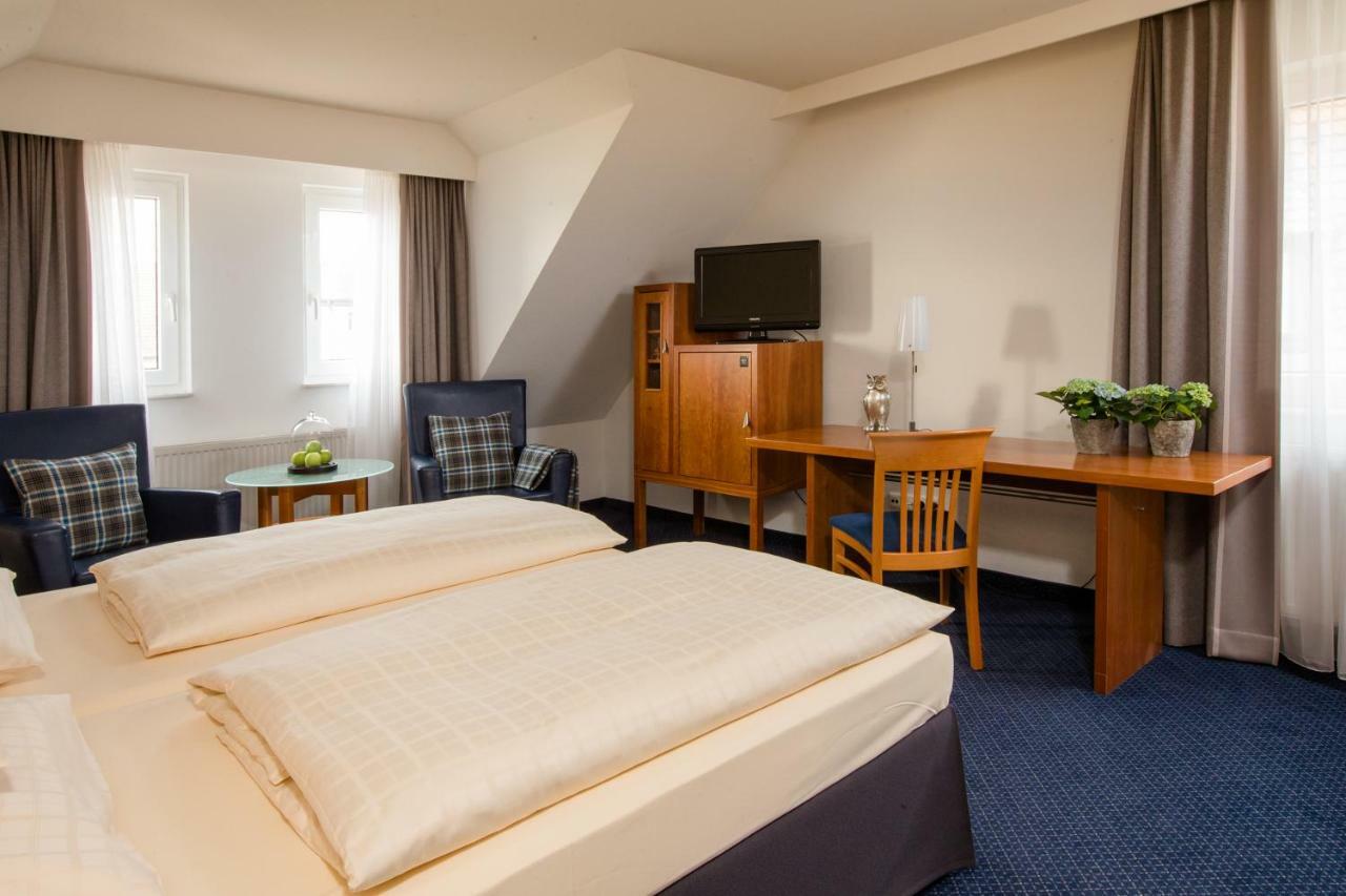 Seehotel Niedernberg - Das Dorf Am See Εξωτερικό φωτογραφία